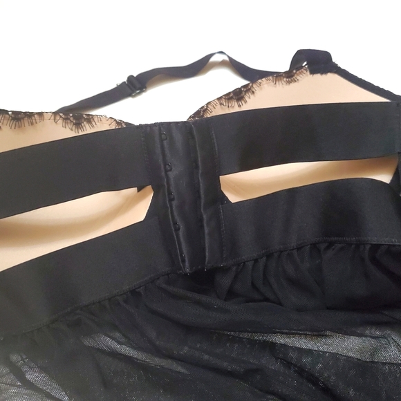 Victoria's Secret Babydoll Negligee - Picture 5 of 9